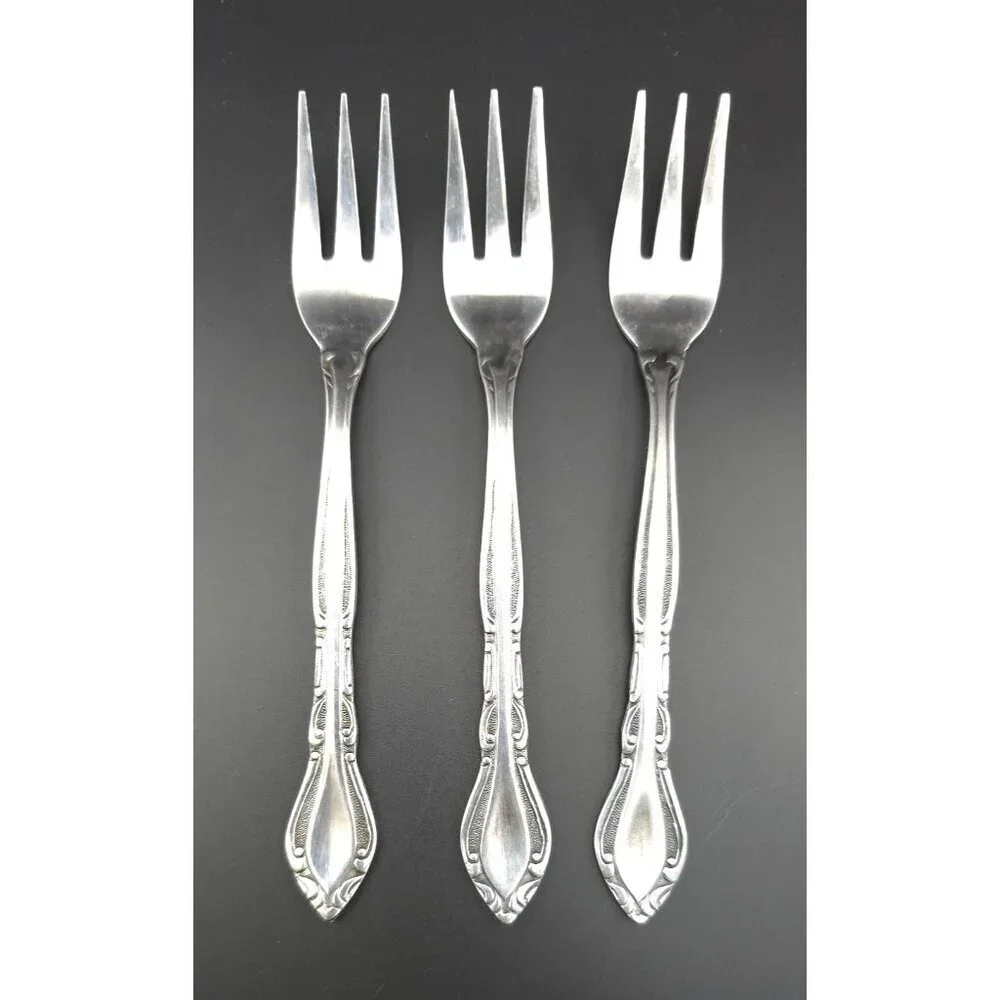 Vintage Korea Rogers Auberge Stainless Steel Forks Set Of 3 Ornate design - Picture 1 of 6